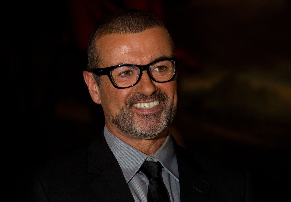 Keresztgyerekei között osztják szét George Michael vagyonát