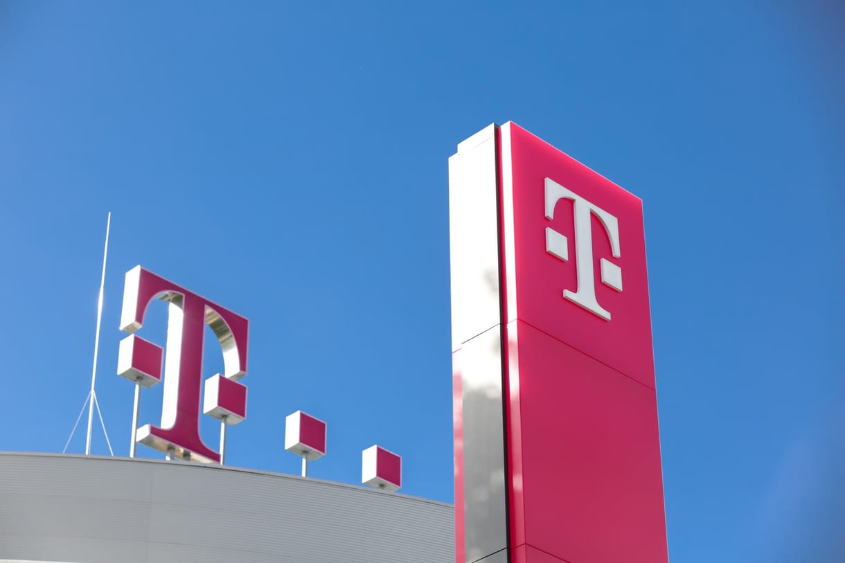 Holnap teljesen megváltoznak a Telekom tarifái, a mobilos és az otthoni díjcsomagok is