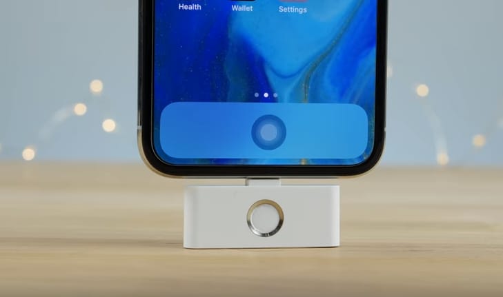 Visszatér a Home gomb és a fejhallgató-csatlakozó az iPhone X-re