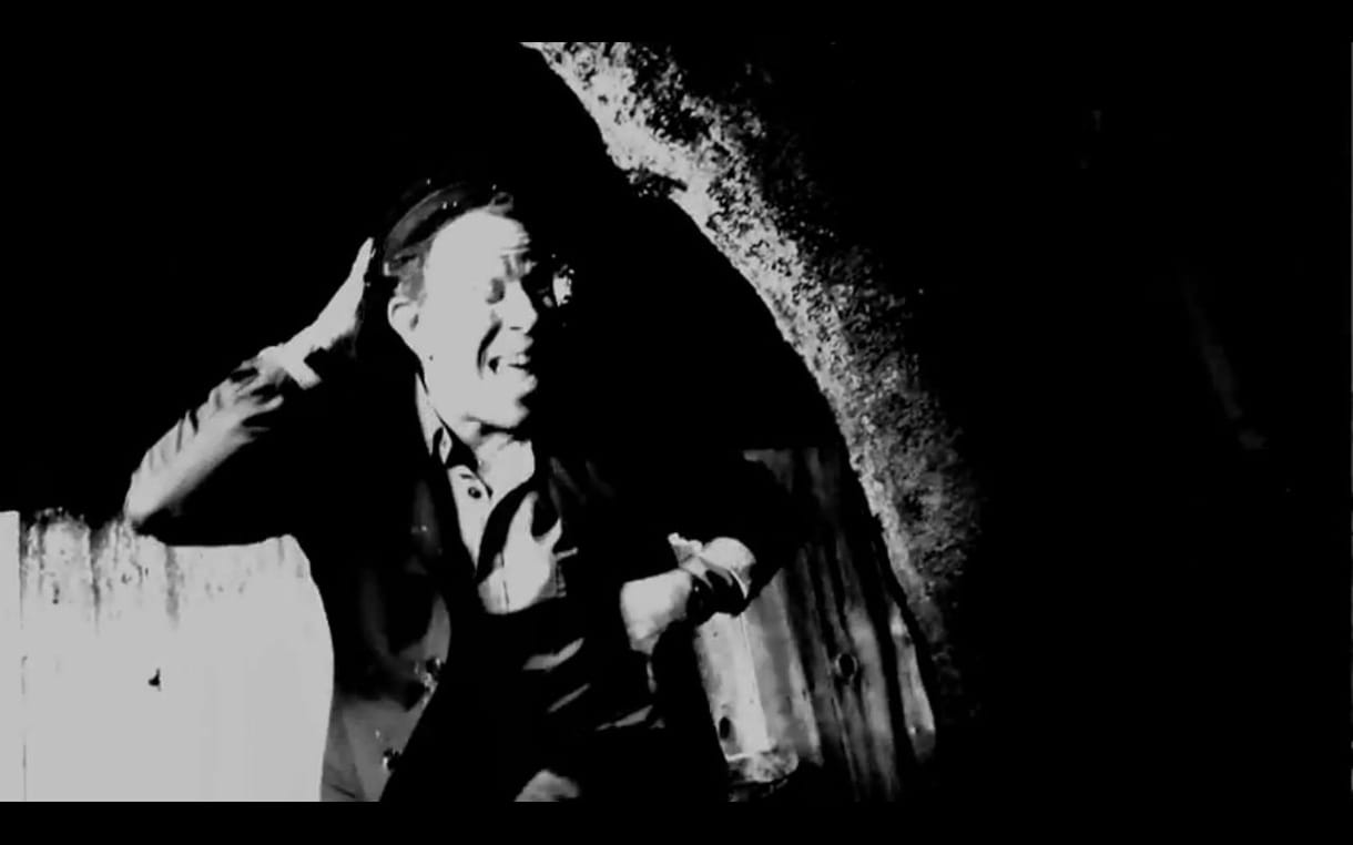 Zene emésztéshez: Tom Waits - Satisfied (videó)