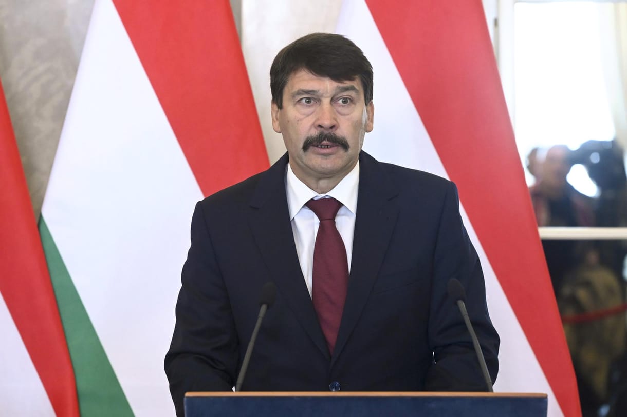 Áder János egyik utolsó intézkedéseként még megfosztott egy ukránt a magyar állampolgárságától