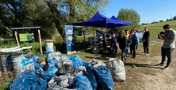 16 éve feladott palackpostát találtak szemétszedők a Szőnyi-szigeteken