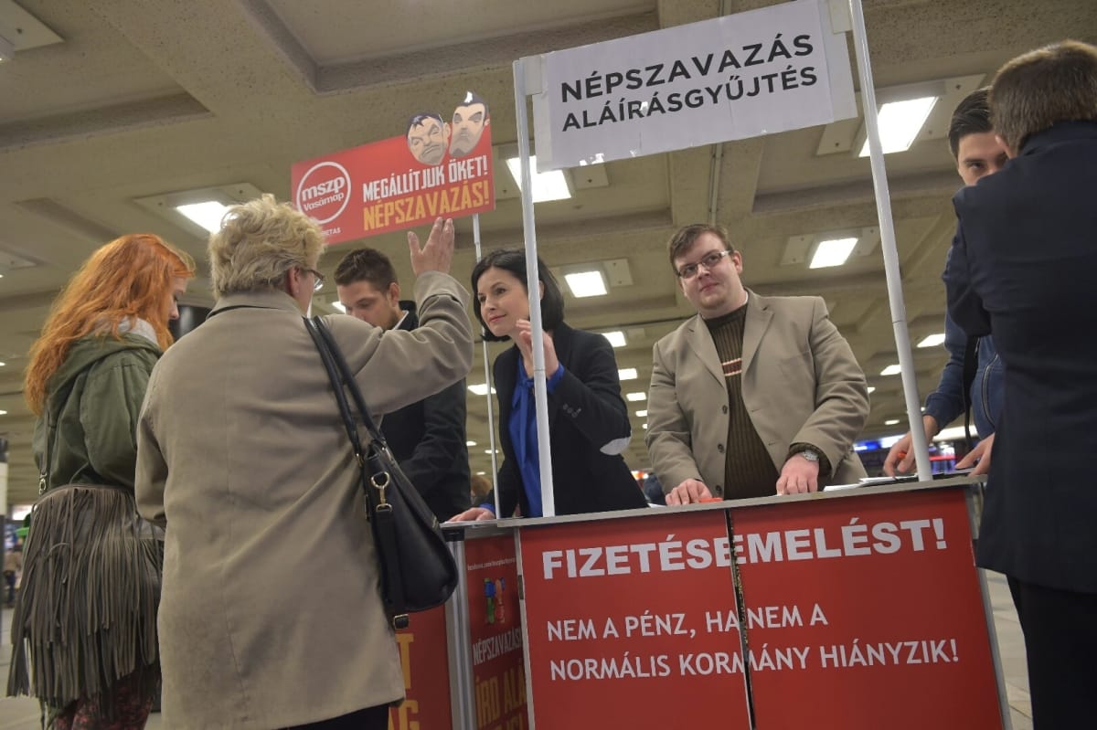A pártok szerint óriási pofont került el a kormány