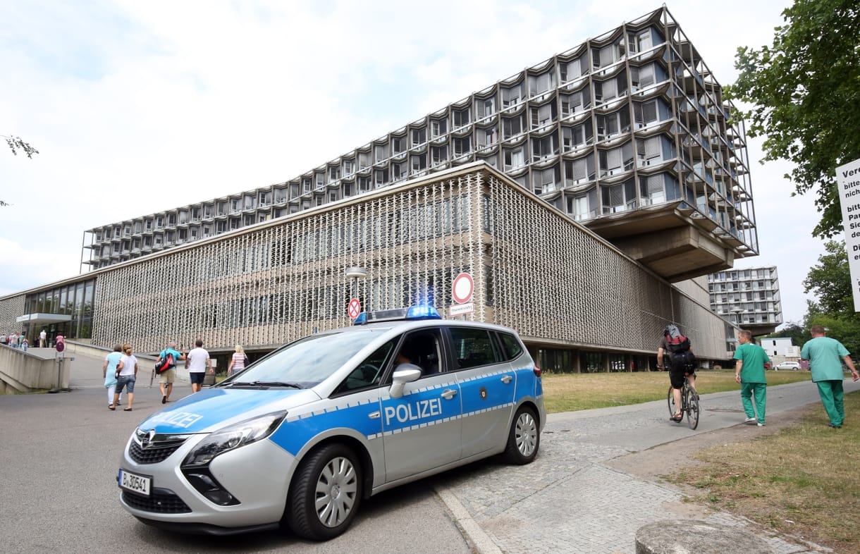 Lelőtte orvosát egy beteg egy berlini kórházban, majd öngyilkos lett