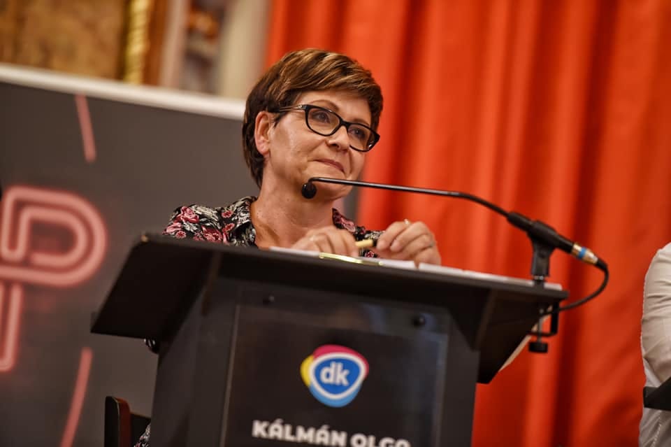 Ügyvédi felszólítást küldött az ATV Kálmán Olga kampányvideói miatt