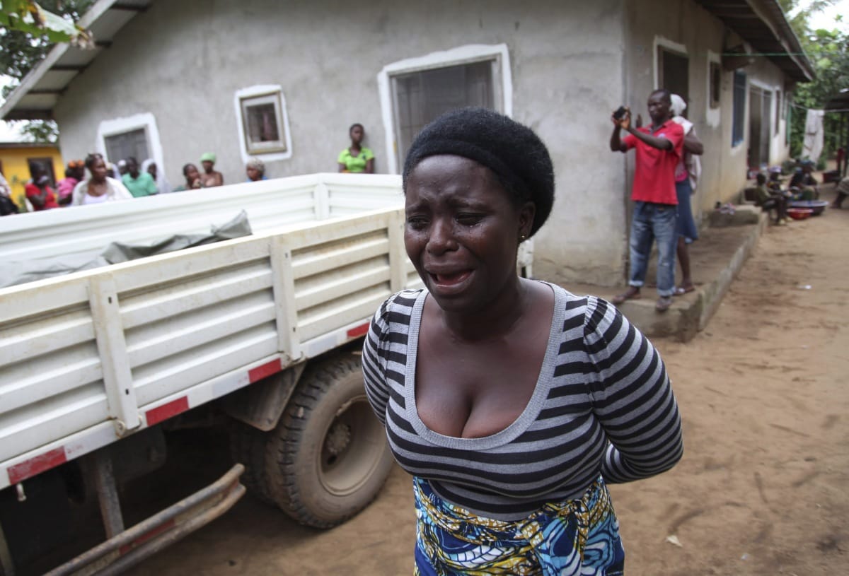 Ebola: Kétéves kisfiú volt az első fertőzött, Mikulás napján halt meg