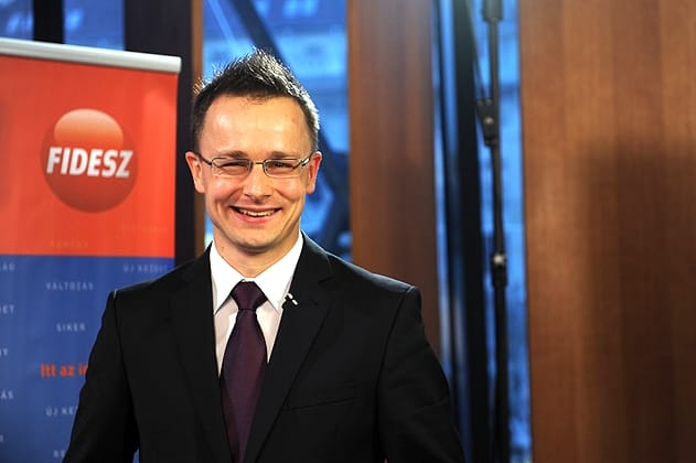Szijjártó-Török csörte: mindenki magáénak érzi a vívmányokat