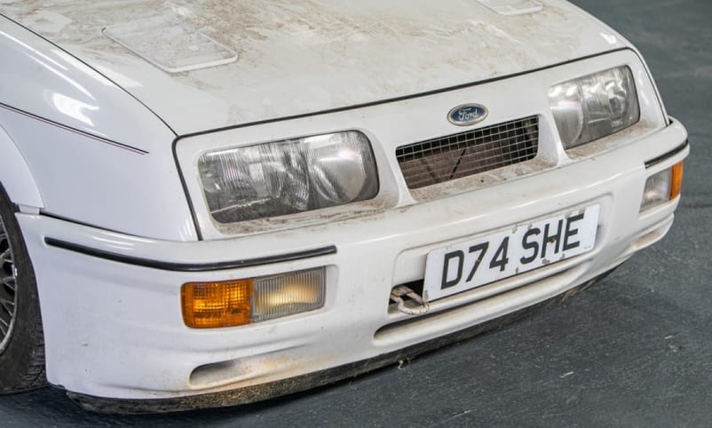 Poros pajtalelet: egy 1987-es Ford Sierra RS Cosworth várja új gazdáját