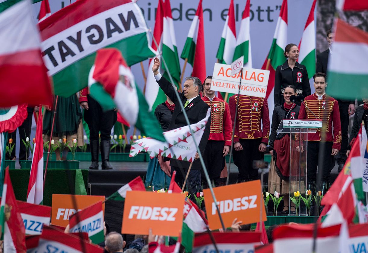 Csillag István: Már hasadoznak?