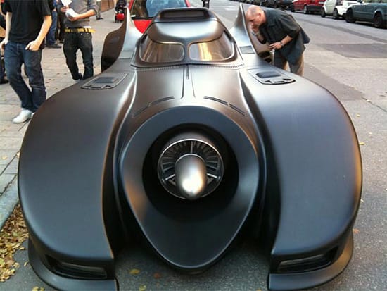 1 millió dollárt ér a gépfegyverrel felszerelt replika Batmobil
