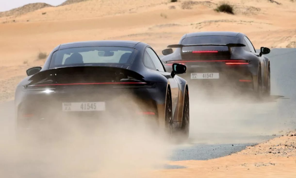 Most először hibridként támad a még gyorsabb új Porsche 911