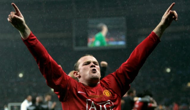 Az új futballév is a Chelsea és a Manchester United párharcáról szólhat