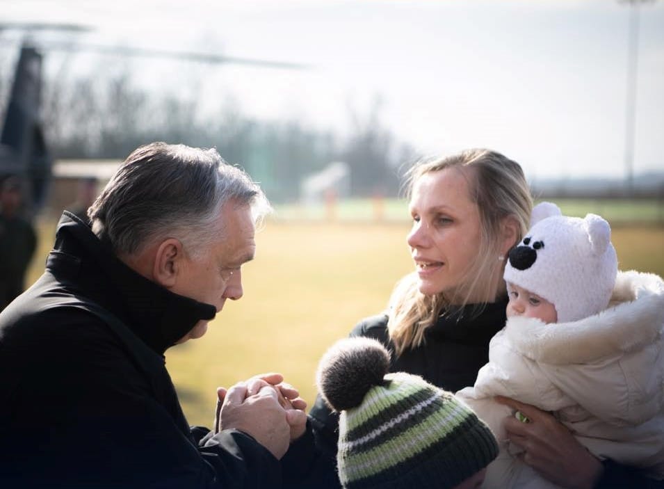 Orbán Viktor: „Mi különbséget tudunk tenni migránsok és menekültek között”