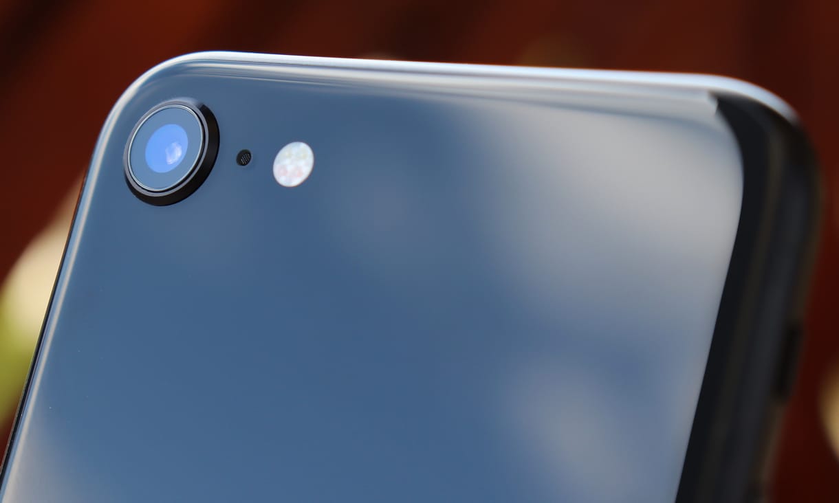 Tavasszal jöhet az Apple olcsó, 5G-képes iPhone-ja