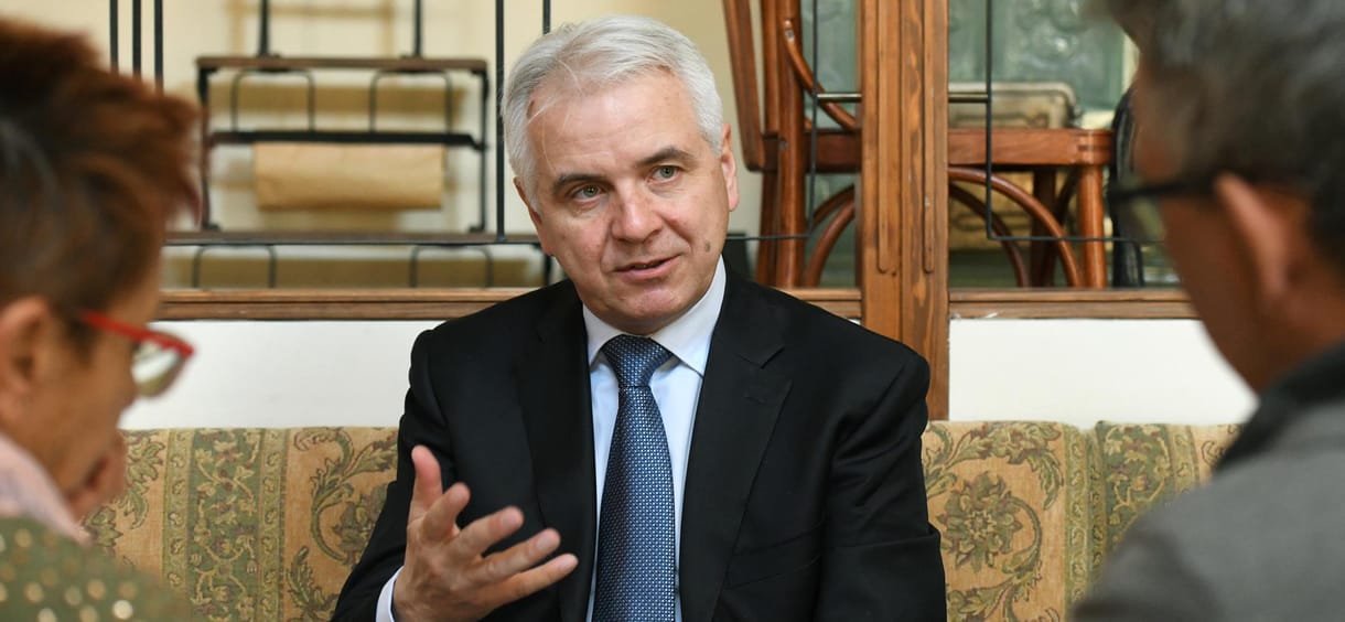 Szalay-Berzeviczy Attila: Háború idején a Nyugat mellett a helyünk