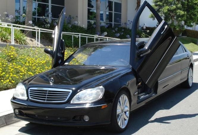 Uber-klónba fektetett tízmilliót a Daimler