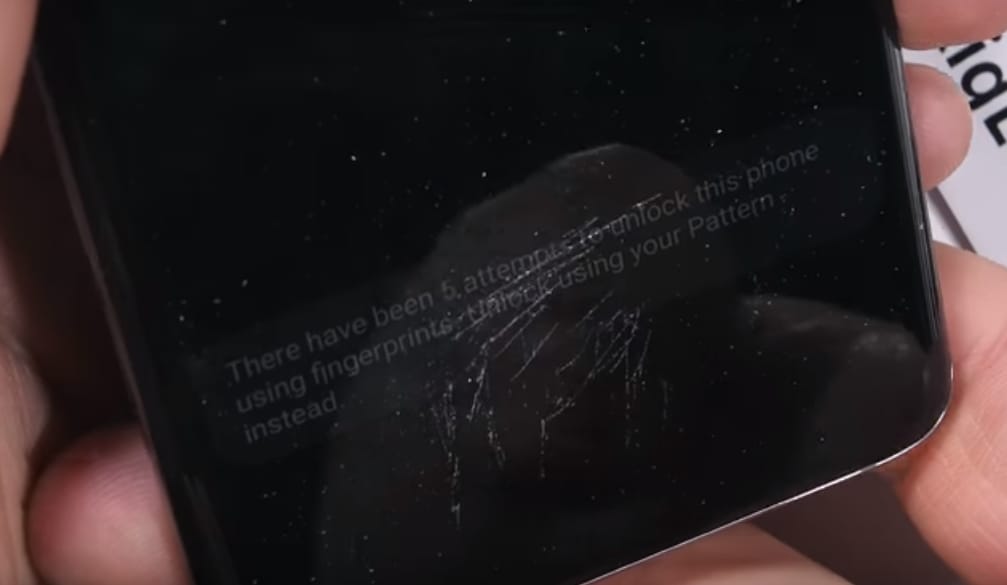 Tortúrateszten a Samsung Galaxy S10 – videó