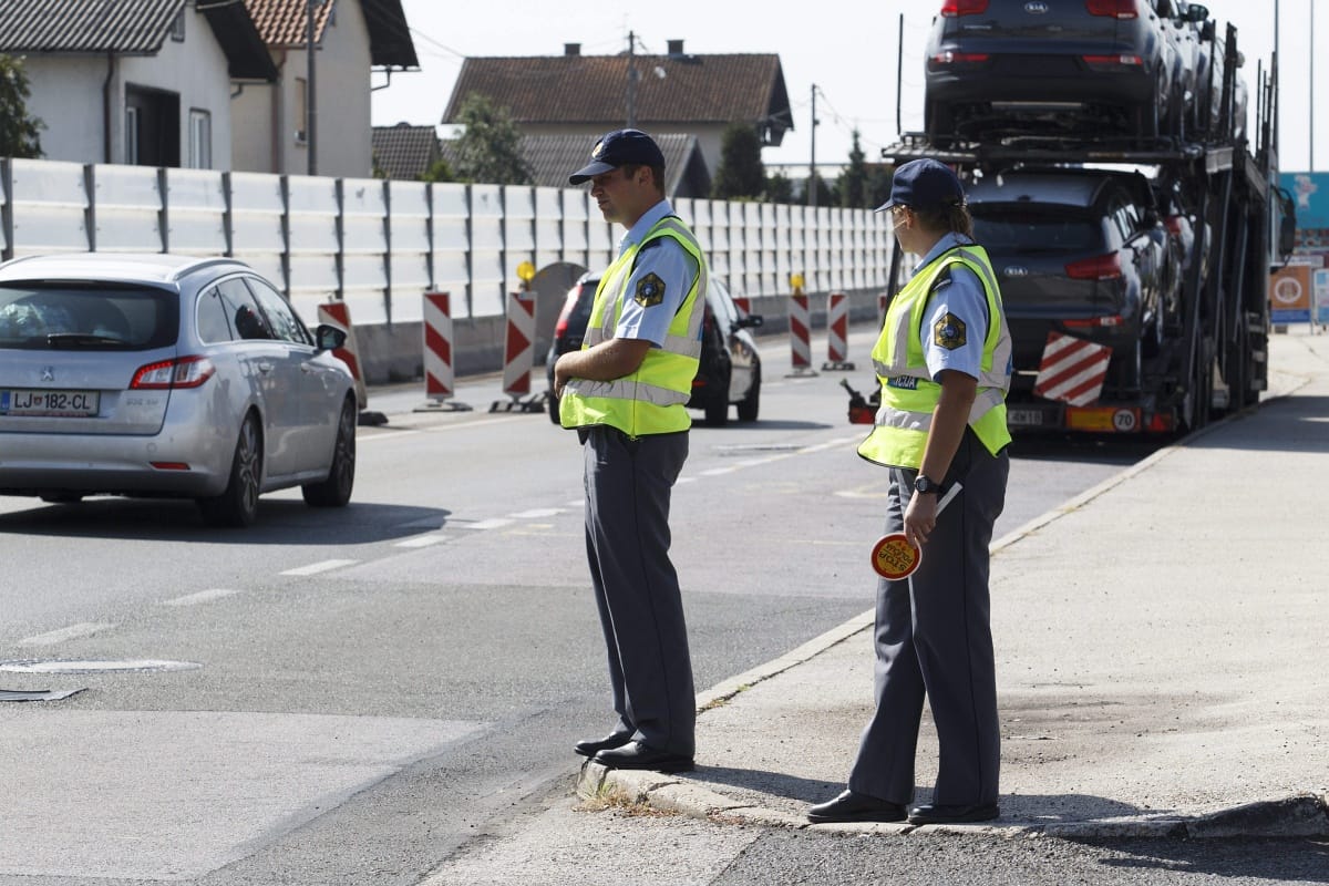 Tovább hosszabbították az ellenőrzést az osztrák-magyar határon