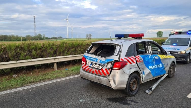 Újra járható az M1-es autópálya Hegyeshalom felé