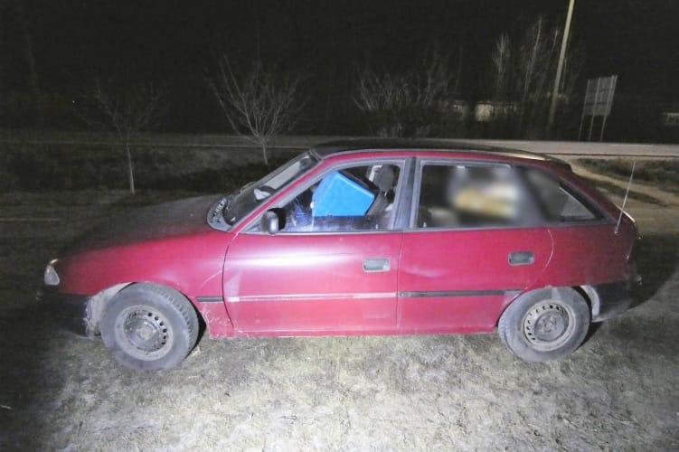 Nem volt jogosítványa a gyorshajtónak, aki elkötötte a főnöke kocsiját