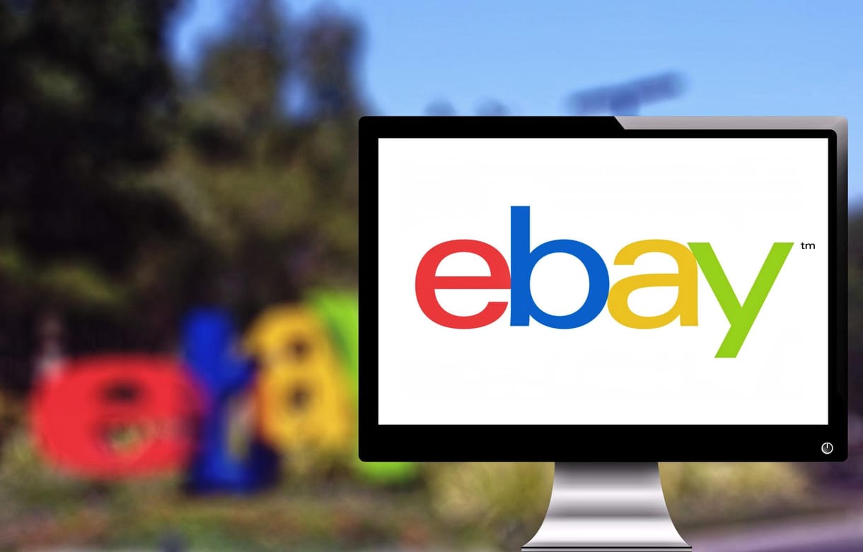 Megtiltotta az eBay az eladóknak, hogy PayPal-számlát használjanak