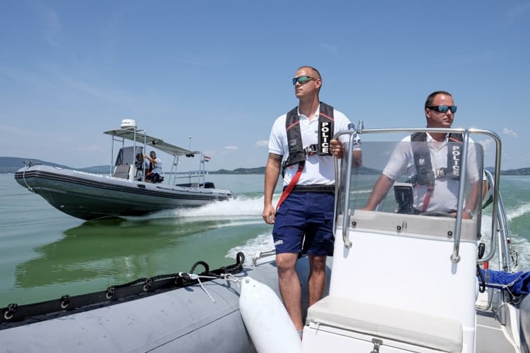 Belefulladt egy 78 éves férfi a Balatonba