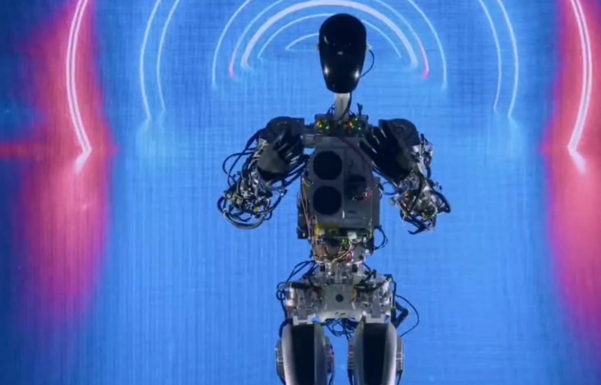 Elon Musk szerint olyan mesterséges intelligenciát épített a Tesla, hogy semmi sem hasonlítható hozzá