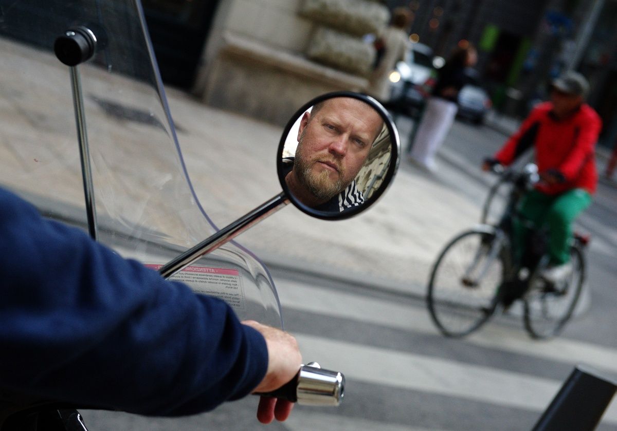 Motorbalesete volt Szabó Győzőnek, a vétkes otthagyta