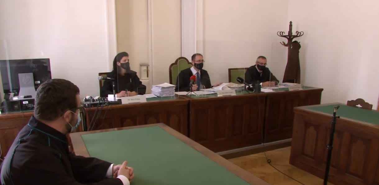 Eltiltotta a tanítástól örökre a bíróság a szexuális zaklatással vádolt tanárt