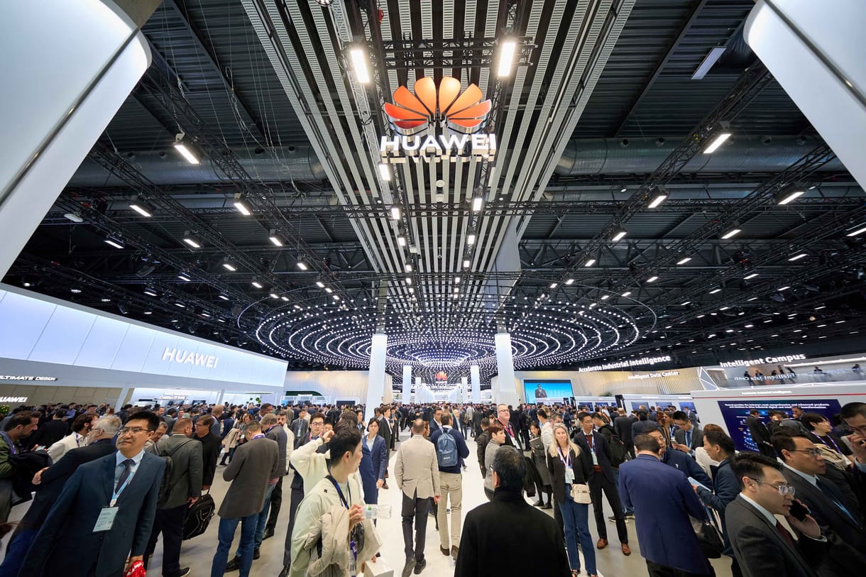 Összeházasította a szalagos adattárolót és az SSD-t a Huawei az amerikai szankciók miatt
