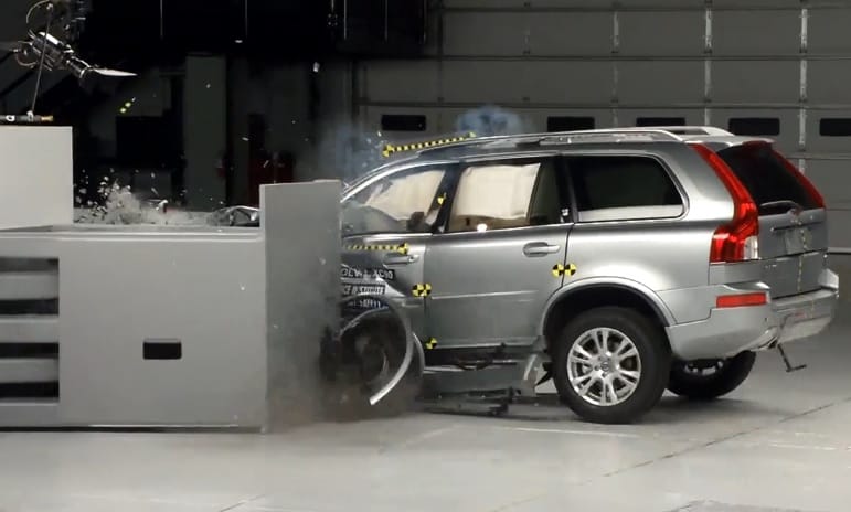 Tíz év után is az egyik legbiztonságosabb SUV a Volvo XC90
