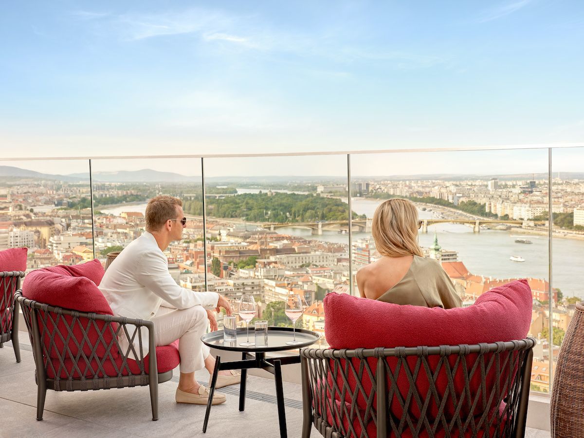 Új perspektívát nyit Budapestre a Várnegyed egyetlen skybarja