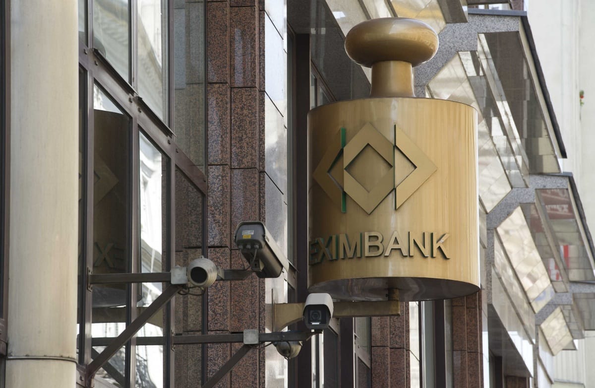 Fidesz-közeli cégek kapták az Eximbank hiteleinek felét