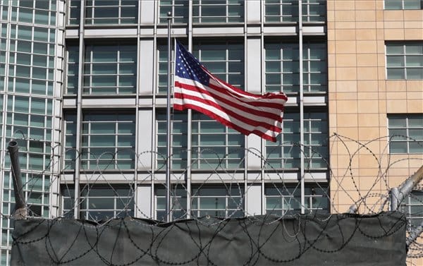Milliárdos csalás gyanújával kapcsoltak le egy amerikai üzletembert Moszkvában