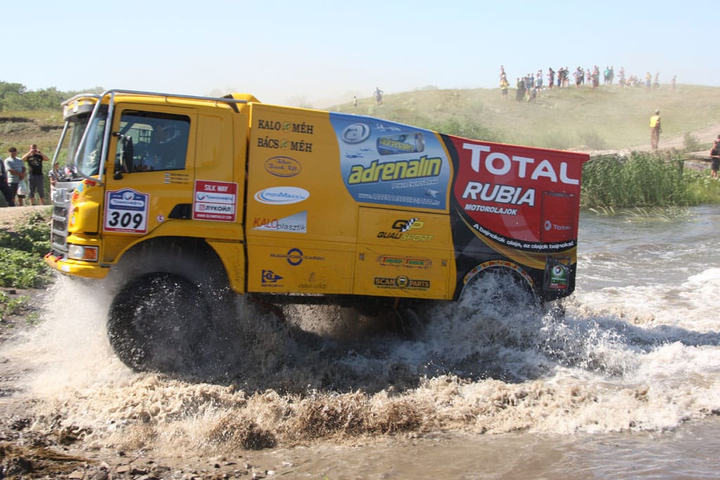 Magyar Scania, sorozatsztár és legendák az afrikai Dakar-futamon