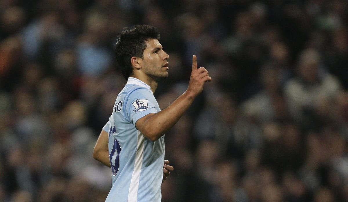 A pályán ütött meg egy szurkolót Sergio Agüero