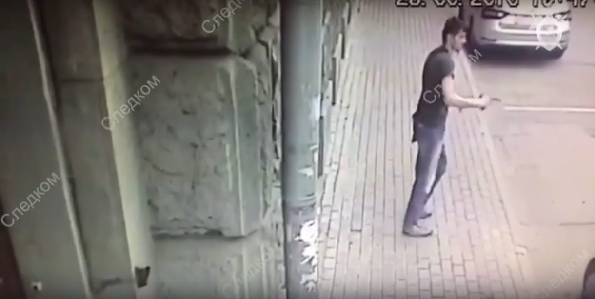 Felkavaró videó: lelőttek egy rendőrökre tüzet nyitó férfit Moszkvában