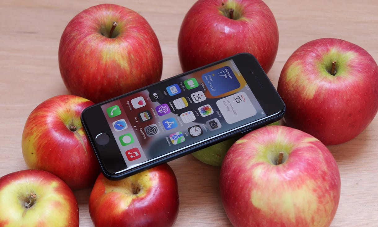 A legolcsóbb új iPhone egy időgép: teszten a 2022-es iPhone SE