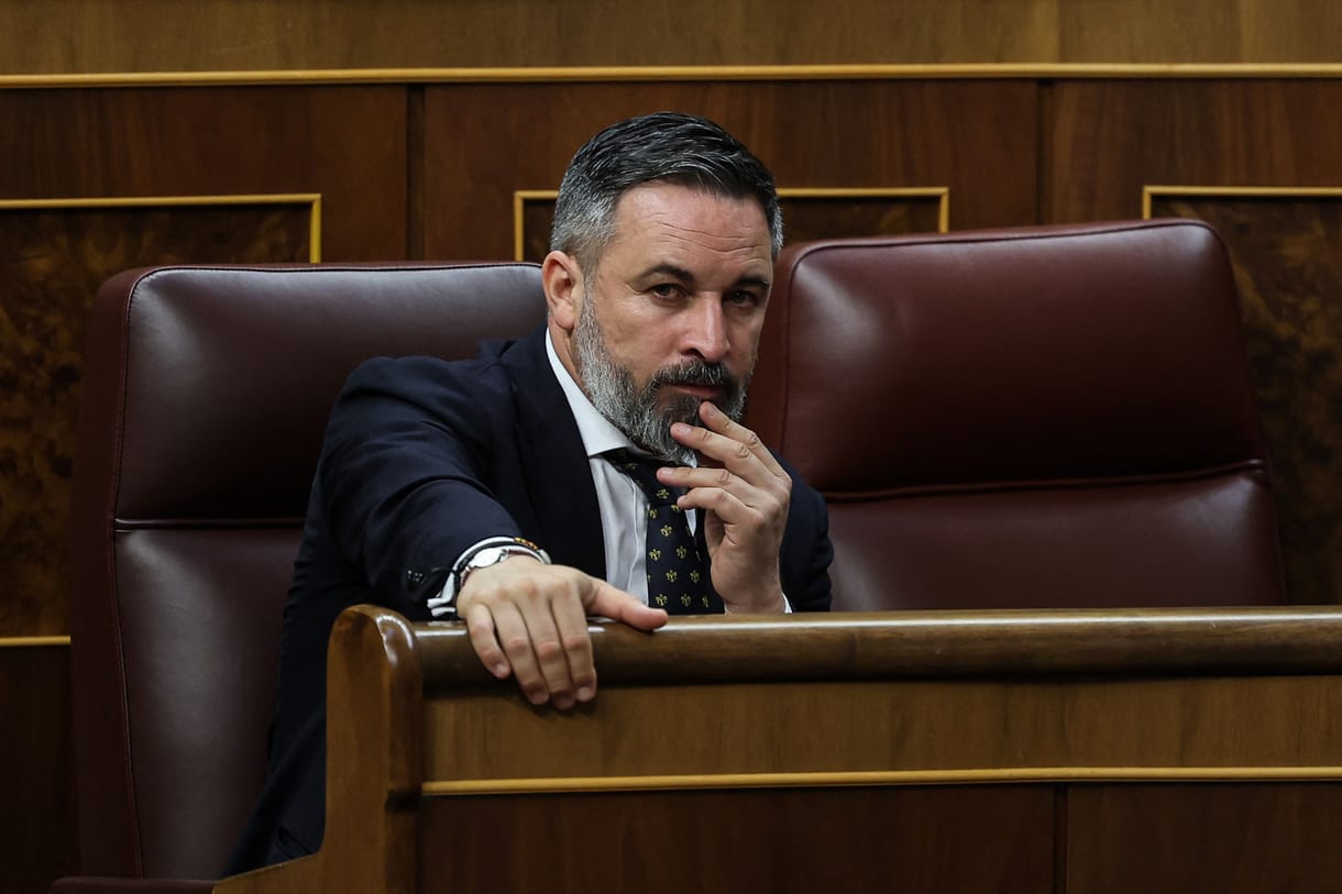 Santiago Abascalt, a spanyol Vox vezetőjét választották meg a Patrióták Európáért elnökének