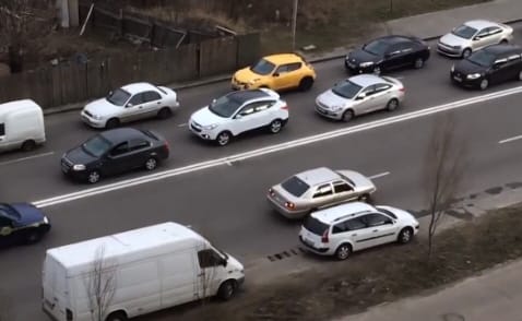 Megtriplázzák a gyorshajtók bírságát Ukrajnában