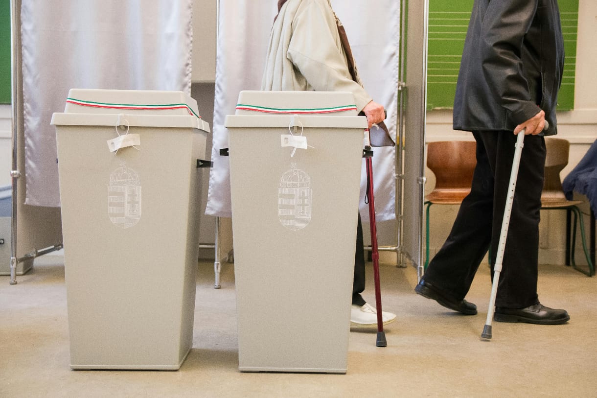 Az EP-választások első eredményeiért is sokáig fent kell maradni vasárnap
