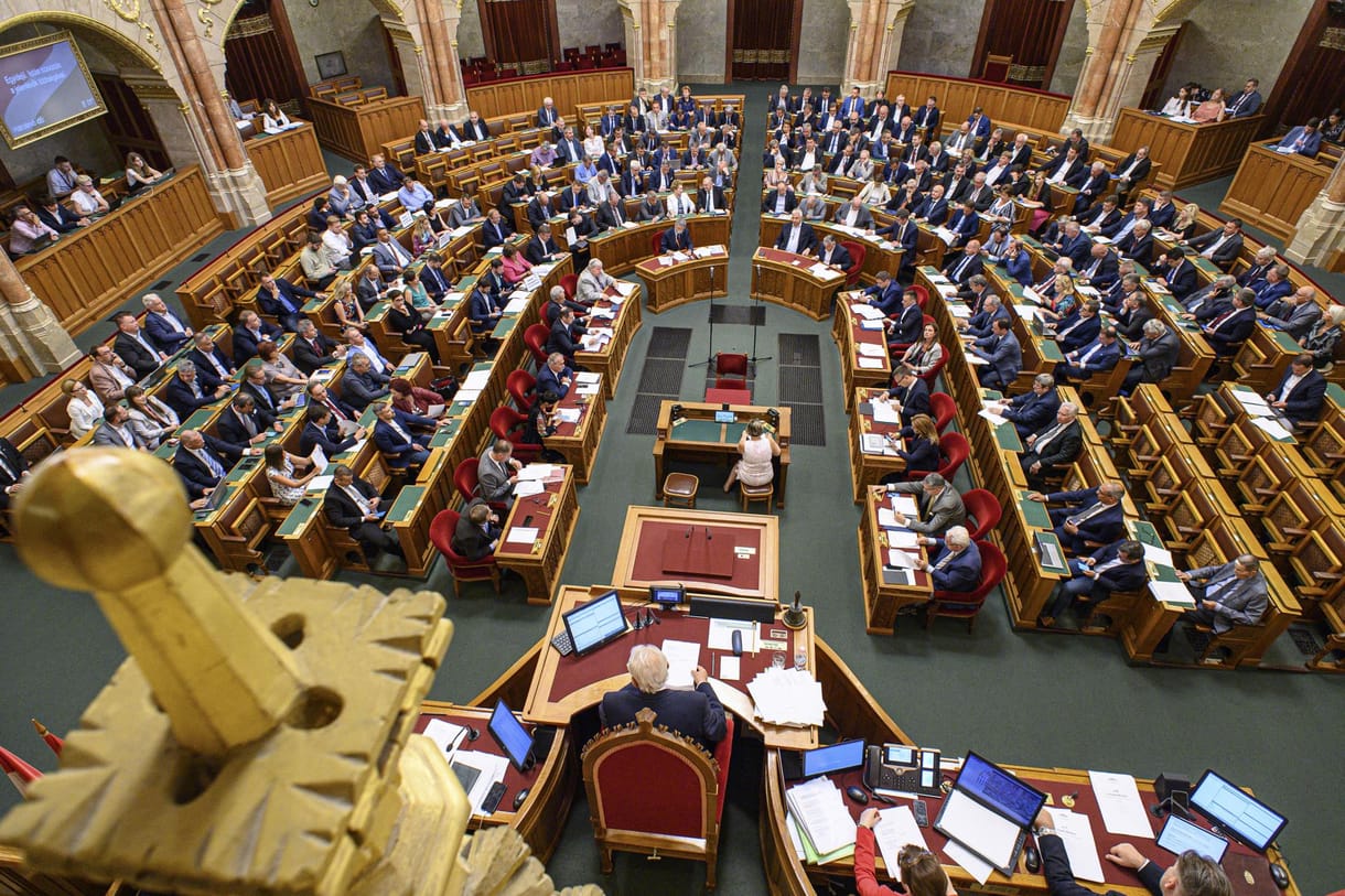 Megszavazta az Országgyűlés: visszaáll a régi vagyonnyilatkozati rendszer, néhány kisebb módosítással