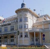 A stadionépítéseknél is felbukkanó cég újíthatja fel a kaposvári színházat