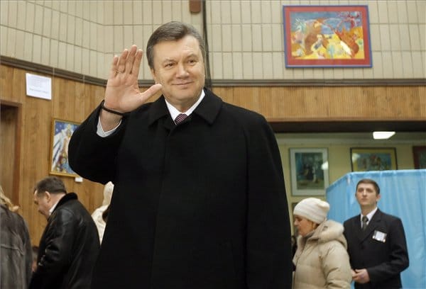 Beperelte Janukovicsot az Ukrajnában eltűnt mérnök felesége
