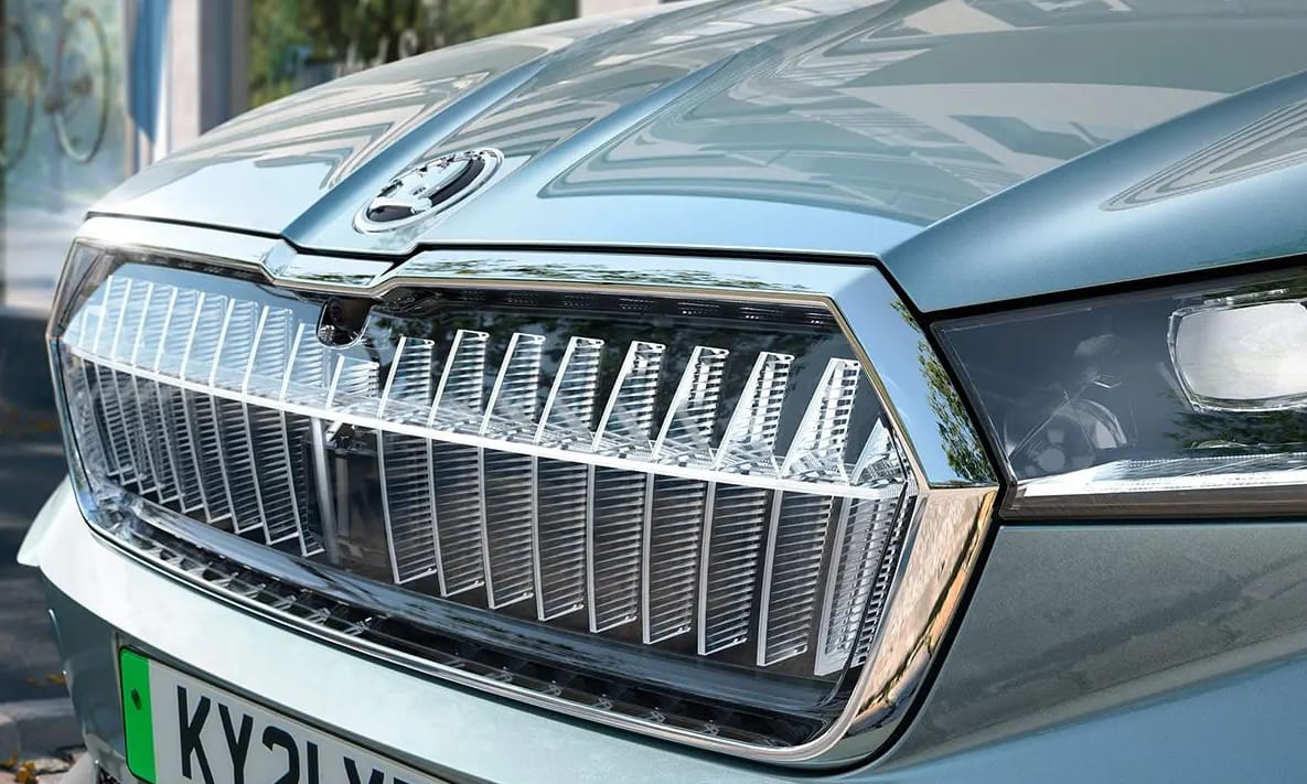 Magyarországon az első világító hűtőrácsos Skoda