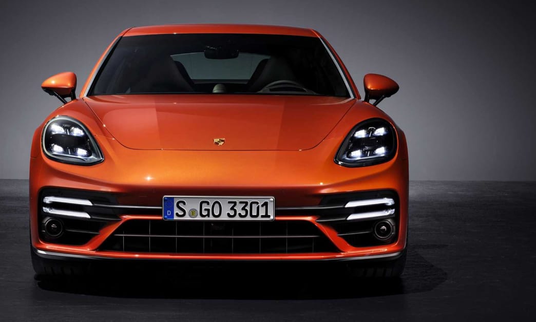 700 lóerő és zöld rendszám: itt a megújult Porsche Panamera