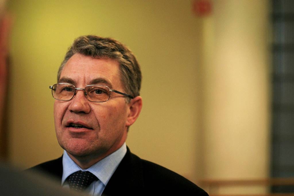 Öt évet kapott a menekült férfiakat molesztáló norvég ex-miniszter