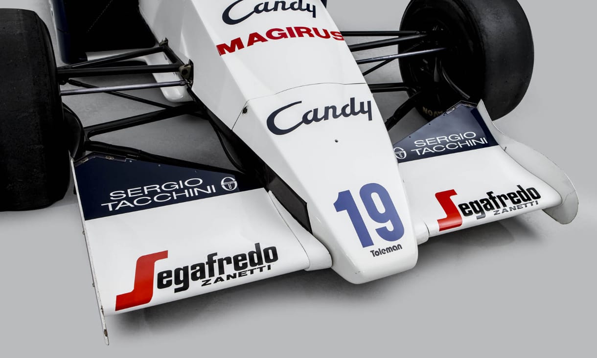 Egy darabka F1-történelem: eladó Ayrton Senna legendás Forma–1-es autója