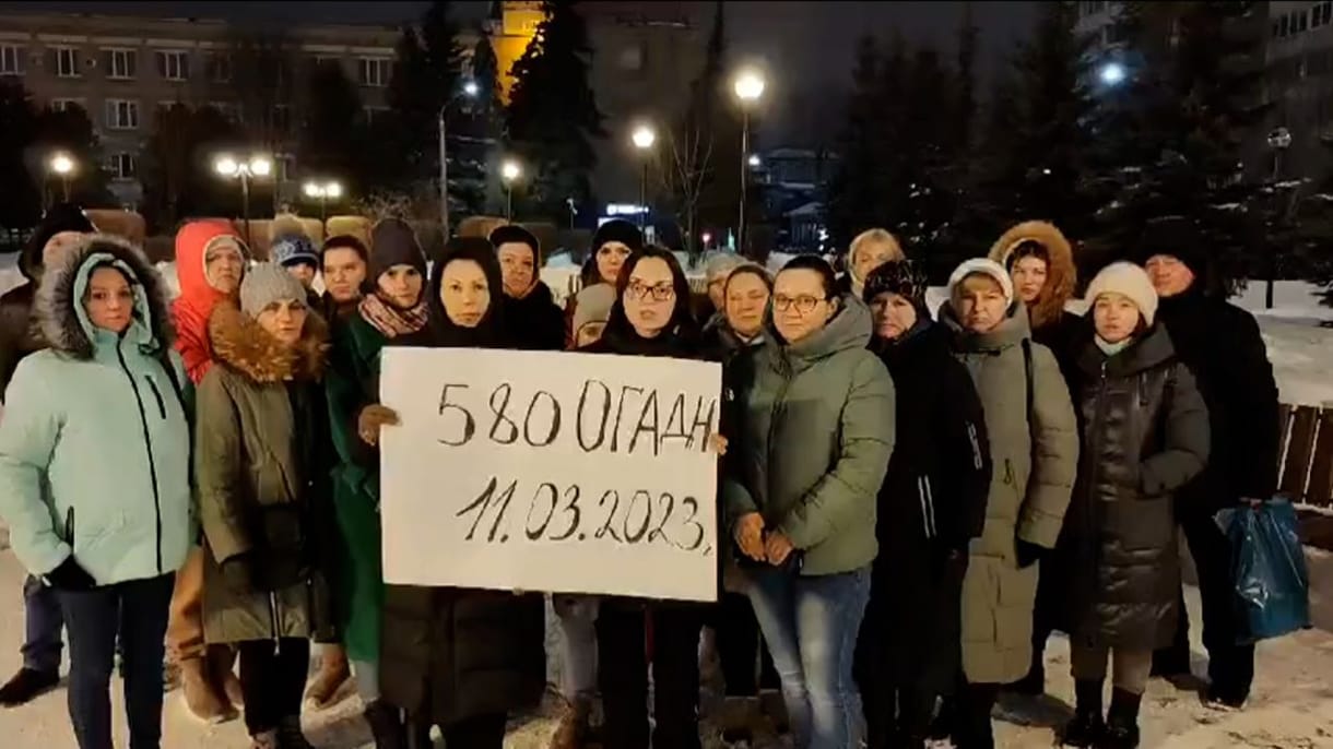 Orosz anyák kérik Putyint, ne küldje férjeiket és fiaikat a mészárszékre