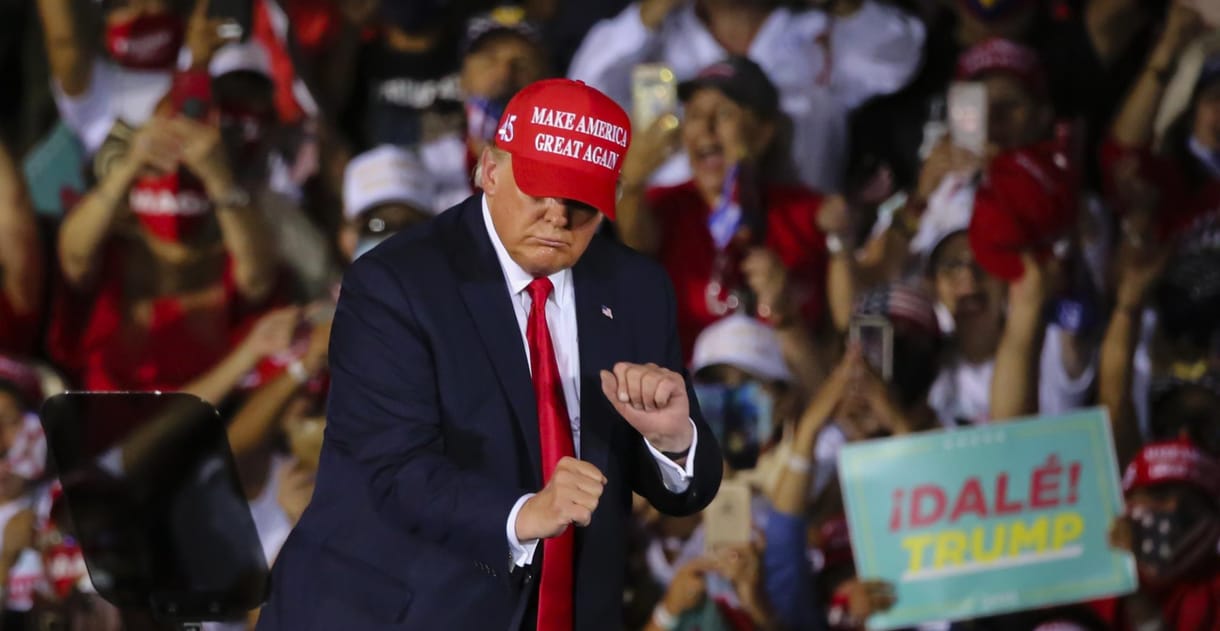 Egy floridai bíró megszüntette az eljárást Trump ellen a titkosított dokumentumokkal kapcsolatos ügyben